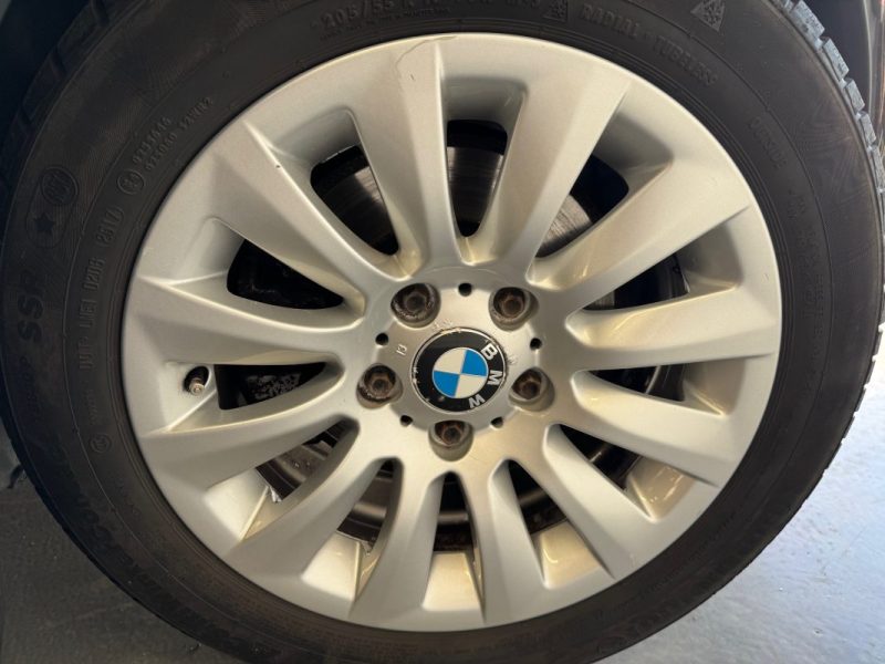 BMW  318d CONFORT 143 CV XENON RADAR RECUL GPS  2009