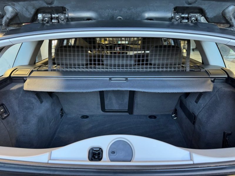 BMW  318d CONFORT 143 CV XENON RADAR RECUL GPS  2009