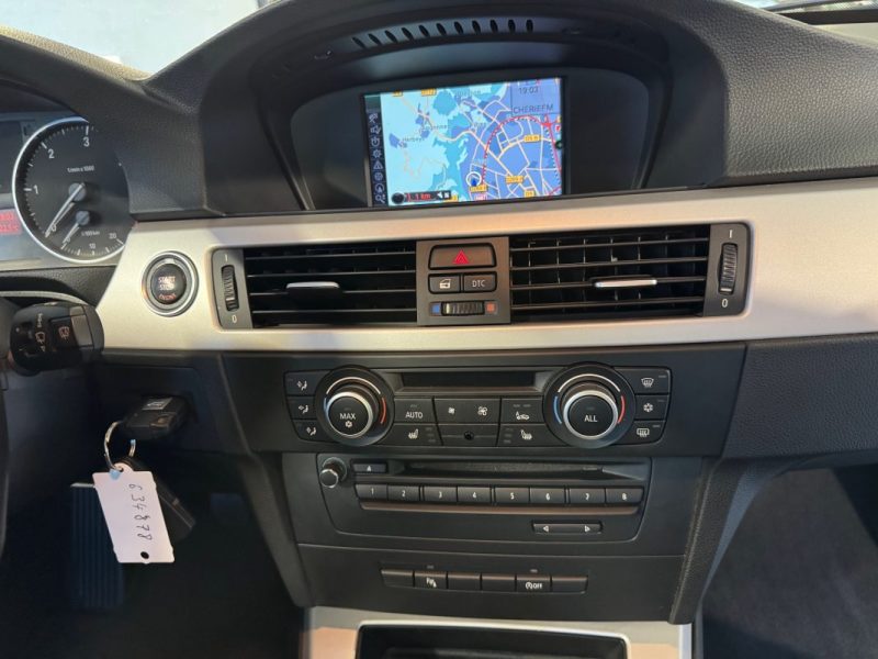 BMW  318d CONFORT 143 CV XENON RADAR RECUL GPS  2009