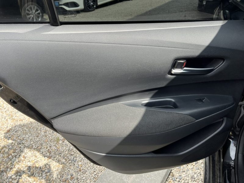 TOYOTA COROLLA Touring Sport 1.8 Hybrid 140ch Dynamic MY22 TVA Récupérable 05/2023