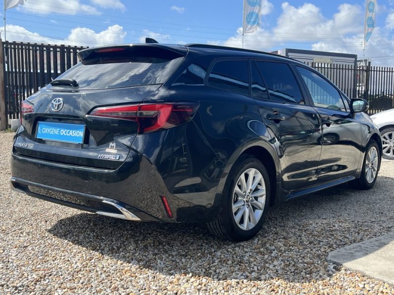 TOYOTA COROLLA Touring Sport 1.8 Hybrid 140ch Dynamic MY22 TVA Récupérable 05/2023