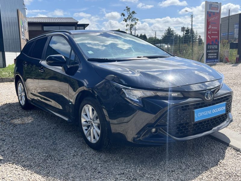 TOYOTA COROLLA Touring Sport 1.8 Hybrid 140ch Dynamic MY22 TVA Récupérable 05/2023