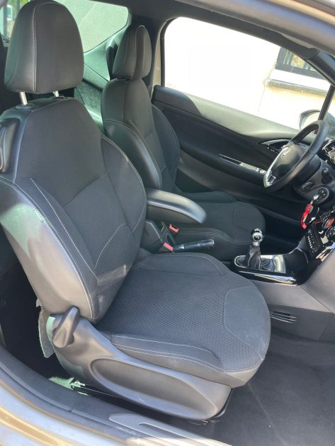 CITROEN DS3 2011