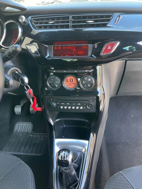 CITROEN DS3 2011