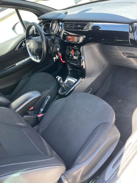 CITROEN DS3 2011