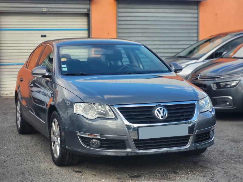 VOLKSWAGEN PASSAT 1.9 TDI 105 cv - GARANTIE 12 mois - Confortline - 1ère main