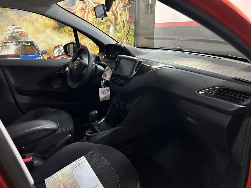 PEUGEOT 208 1.6 HDi 75ch 