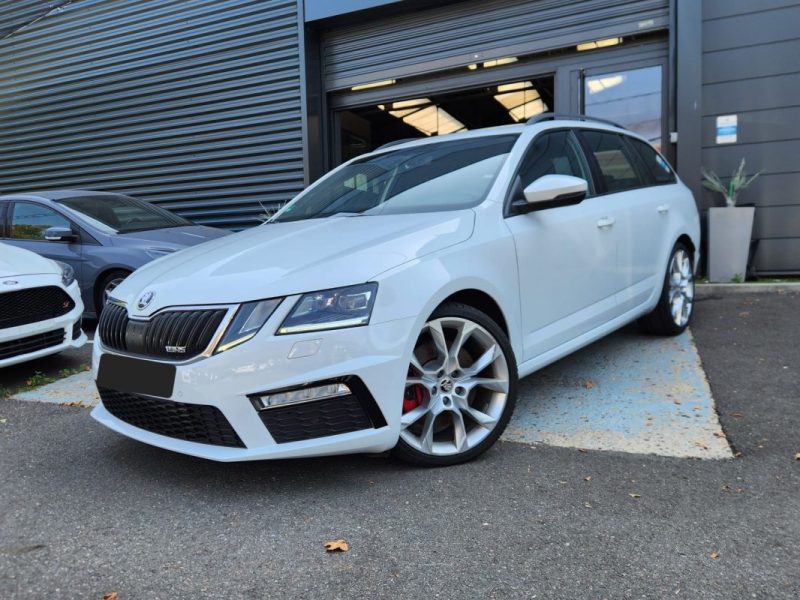 Skoda  OCTAVIA 2018 COMBI 2.0 TSI 230 RS*LED*GPS*