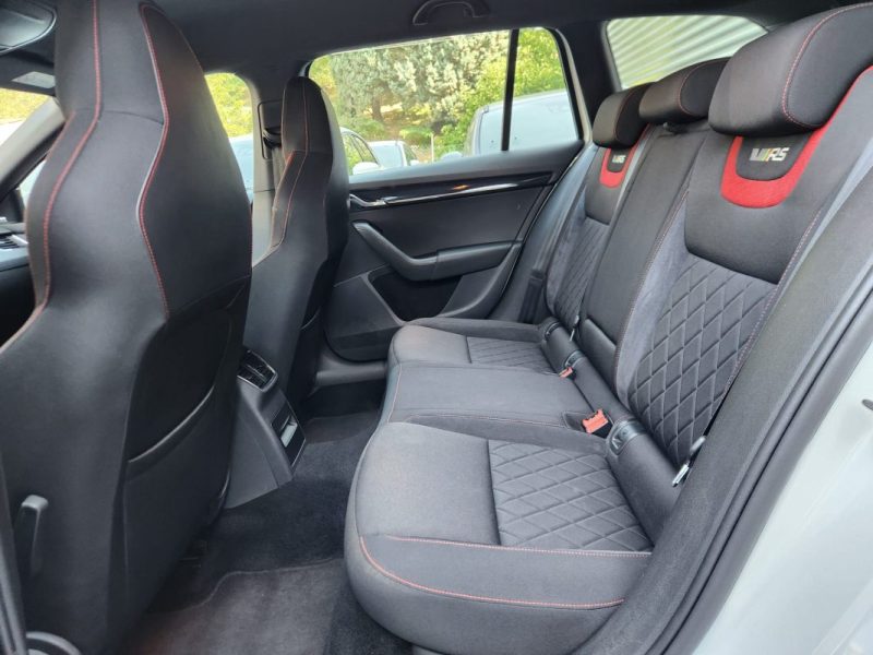 Skoda  OCTAVIA 2018 COMBI 2.0 TSI 230 RS*LED*GPS*