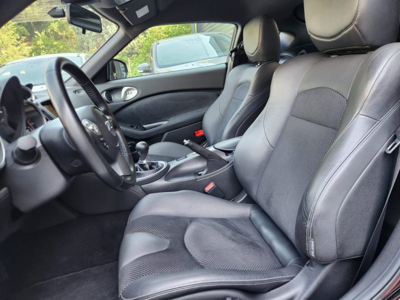 Nissan 370Z COUPE 3.7 V6 328*1°Main*XENON*CAMERA*