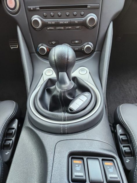 Nissan 370Z COUPE 3.7 V6 328*1°Main*XENON*CAMERA*
