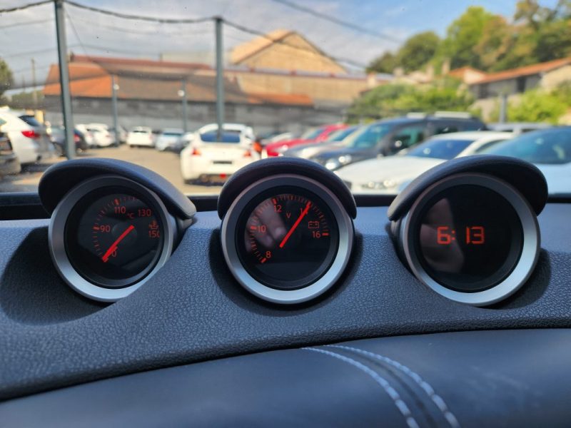 Nissan 370Z COUPE 3.7 V6 328*1°Main*XENON*CAMERA*