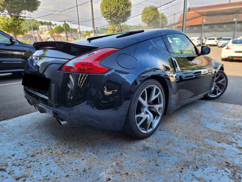 Nissan 370Z COUPE 3.7 V6 328*1°Main*XENON*CAMERA*