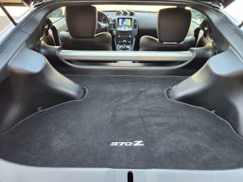 Nissan 370Z COUPE 3.7 V6 328*1°Main*XENON*CAMERA*