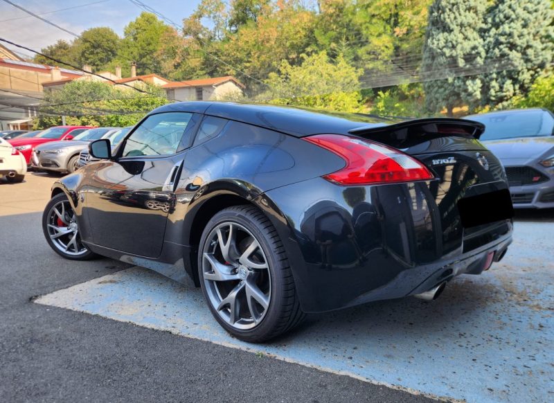 Nissan 370Z COUPE 3.7 V6 328*1°Main*XENON*CAMERA*