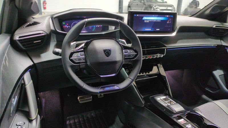 Peugeot 208 Hybrid 110 e-dcs6 gt + camera 360 + navi