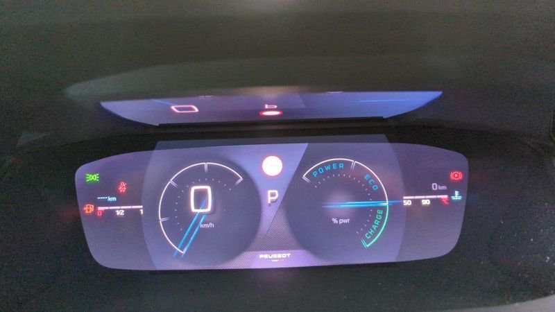 Peugeot 208 Hybrid 110 e-dcs6 gt + camera 360 + navi