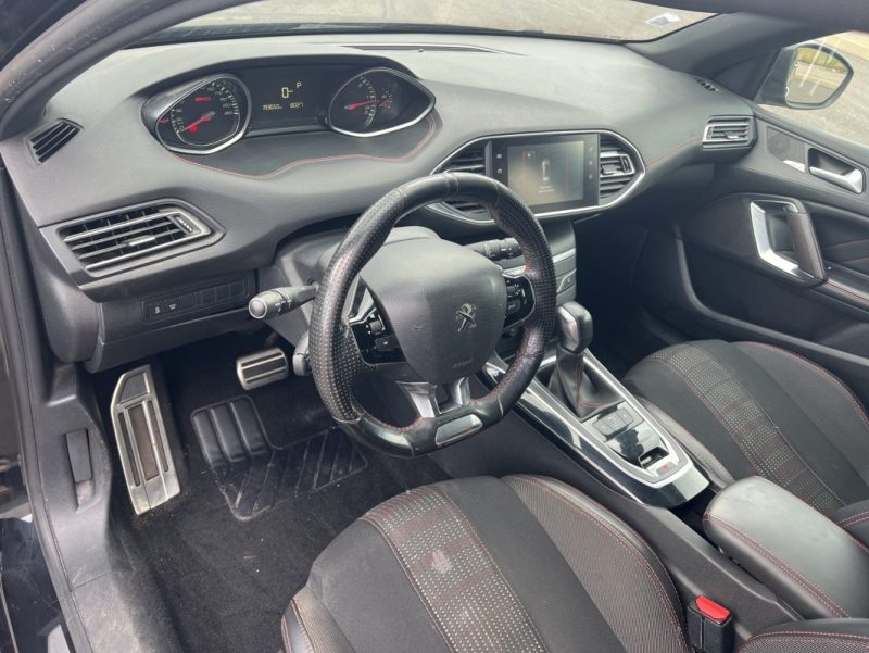 PEUGEOT 308 2.0 L BlueHDi 150ch GT Line S&S EAT6 / Toit panoramique