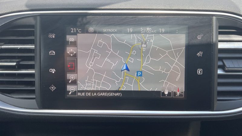 PEUGEOT 308 2.0 L BlueHDi 150ch GT Line S&S EAT6 / Toit panoramique