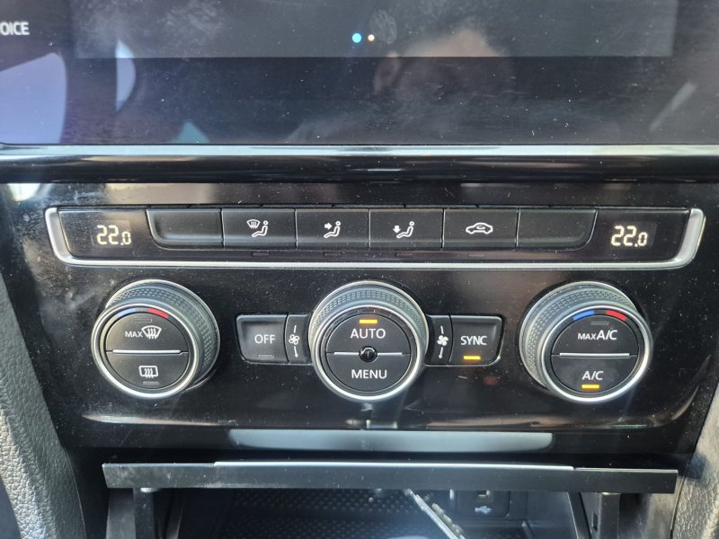 VOLKSWAGEN GOLF 2019