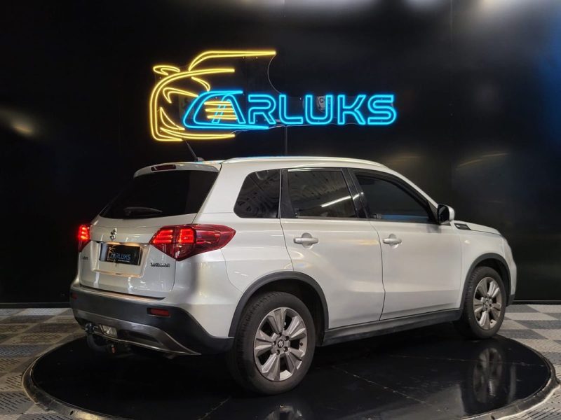 SUZUKI VITARA 1.0 Boosterjet 111cv PRIVILEGE /SIEGES CHAUFFANTS /CAMERA DE RECUL /ATTELAGE