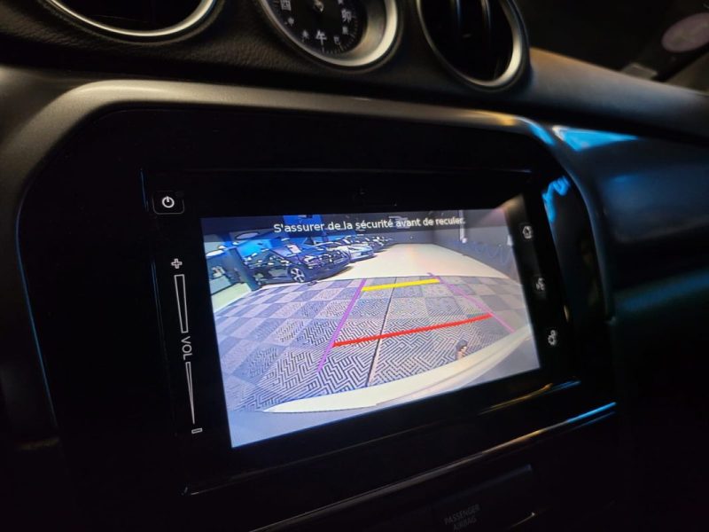 SUZUKI VITARA 1.0 Boosterjet 111cv PRIVILEGE /SIEGES CHAUFFANTS /CAMERA DE RECUL /ATTELAGE