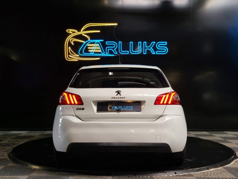 PEUGEOT 308 1.2 PURE TECH 110 STYLE / 1ère MAIN / KIT DISTRIBUTION NEUF / SIEGES CHAUFFANTS