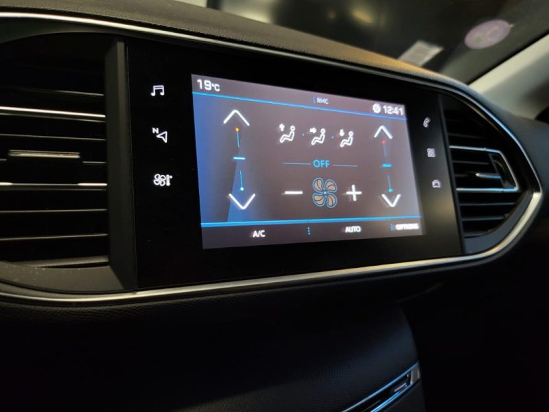 PEUGEOT 308 1.2 PURE TECH 110 STYLE / 1ère MAIN / KIT DISTRIBUTION NEUF / SIEGES CHAUFFANTS