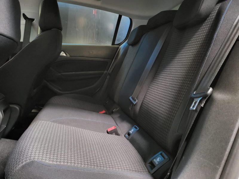 PEUGEOT 308 1.2 PURE TECH 110 STYLE / 1ère MAIN / KIT DISTRIBUTION NEUF / SIEGES CHAUFFANTS