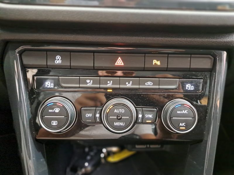 VOLKSWAGEN T-ROC 1.5 TSI EVO 150 CV CARAT BVM6 VIRTUAL COCKPIT 