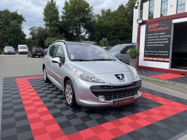 PEUGEOT 207 2009