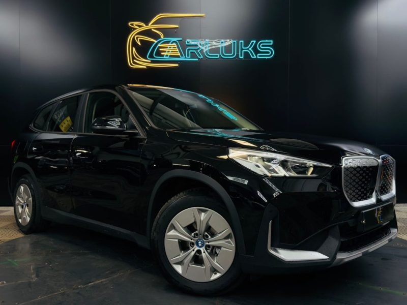 BMW iX1 eDrive20 204 cv