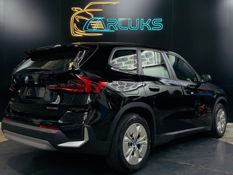 BMW iX1 eDrive20 204 cv