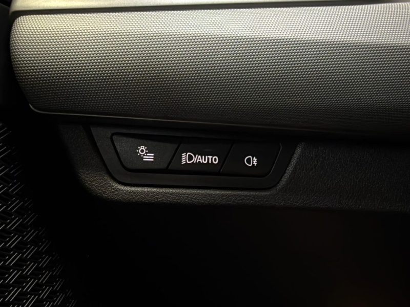 BMW iX1 eDrive20 204 cv