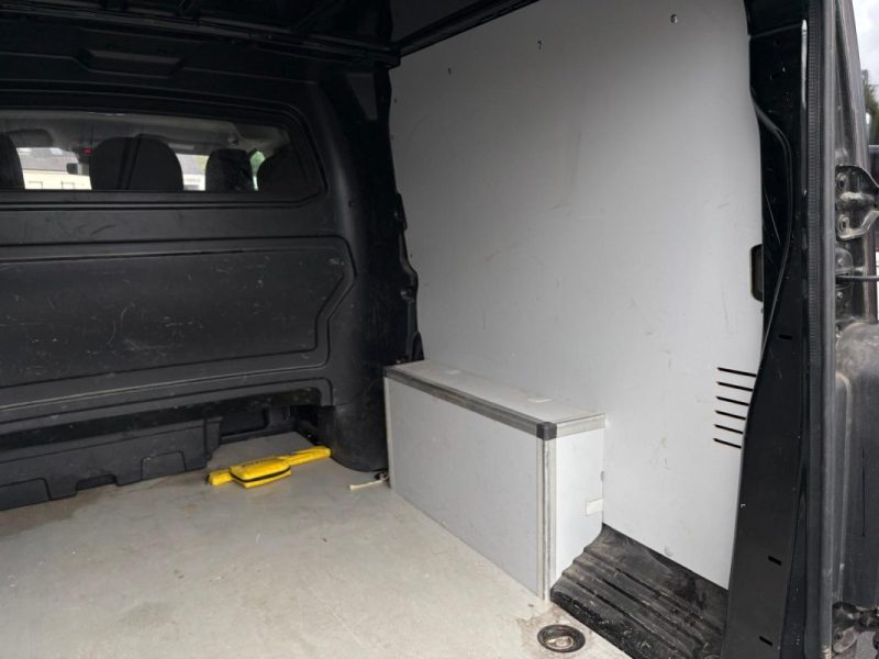 OPEL VIVARO 2020