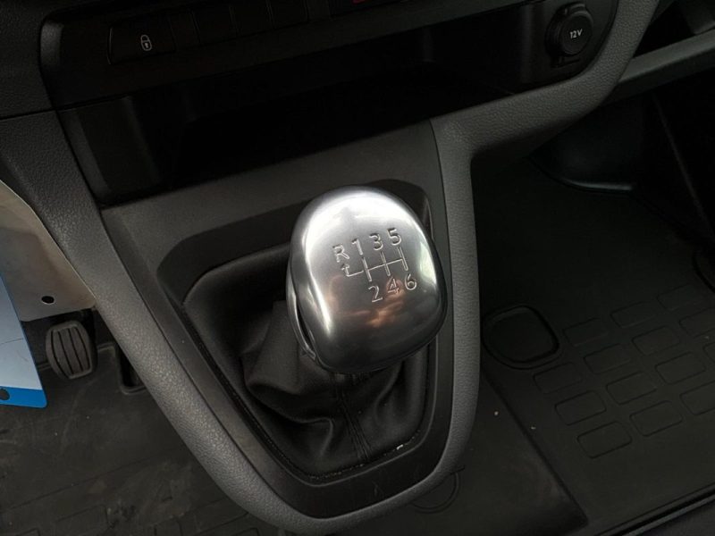 OPEL VIVARO 2020