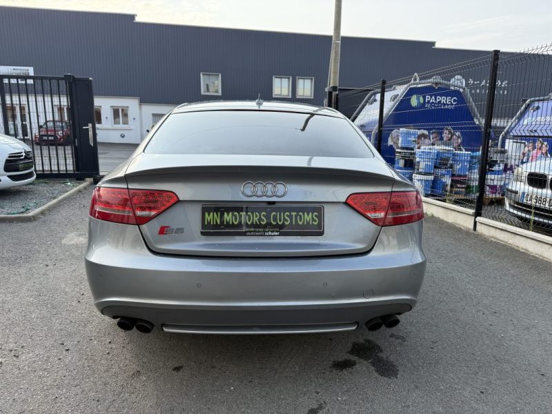 AUDI S5 2011