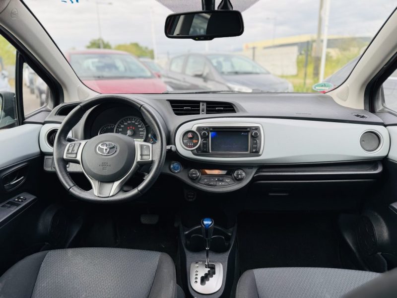 TOYOTA YARIS III 1.5 HYBRID STYLE EDITION 100H