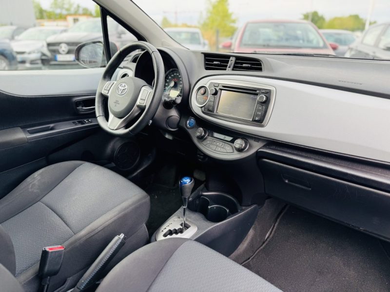 TOYOTA YARIS III 1.5 HYBRID STYLE EDITION 100H