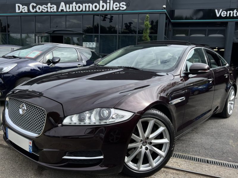 JAGUAR XJ 351 II LUXE 3.0 V6 275 Cv INTERIEUR CUIR / TOIT OUVRANT GPS TACTILE CAMERA - GARANTIE 1 AN
