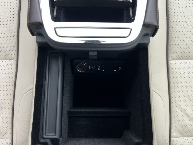 JAGUAR XJ 351 II LUXE 3.0 V6 275 Cv INTERIEUR CUIR / TOIT OUVRANT GPS TACTILE CAMERA - GARANTIE 1 AN