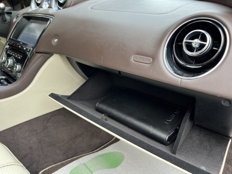 JAGUAR XJ 351 II LUXE 3.0 V6 275 Cv INTERIEUR CUIR / TOIT OUVRANT GPS TACTILE CAMERA - GARANTIE 1 AN