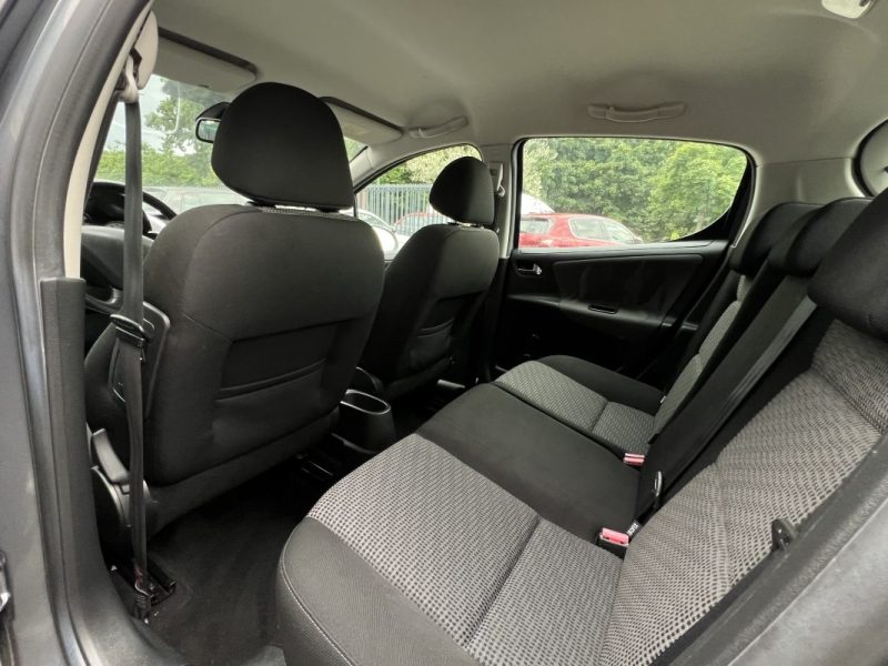 PEUGEOT 207 PHASE 2 PREMIUM 1.4 i 90 Cv BOITE AUTOMATIQUE / 5 PORTES 62 600 Kms  - GARANTIE 1 AN