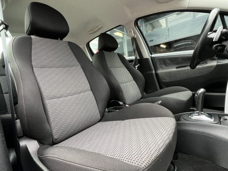 PEUGEOT 207 PHASE 2 PREMIUM 1.4 i 90 Cv BOITE AUTOMATIQUE / 5 PORTES 62 600 Kms  - GARANTIE 1 AN