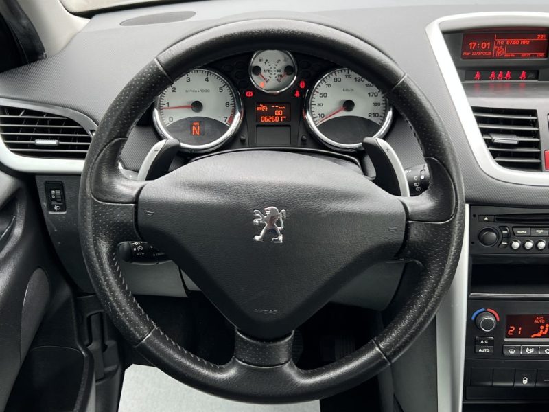 PEUGEOT 207 PHASE 2 PREMIUM 1.4 i 90 Cv BOITE AUTOMATIQUE / 5 PORTES 62 600 Kms  - GARANTIE 1 AN