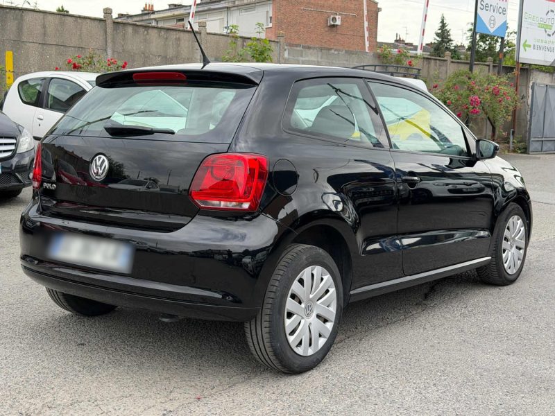 VOLKSWAGEN POLO 2014