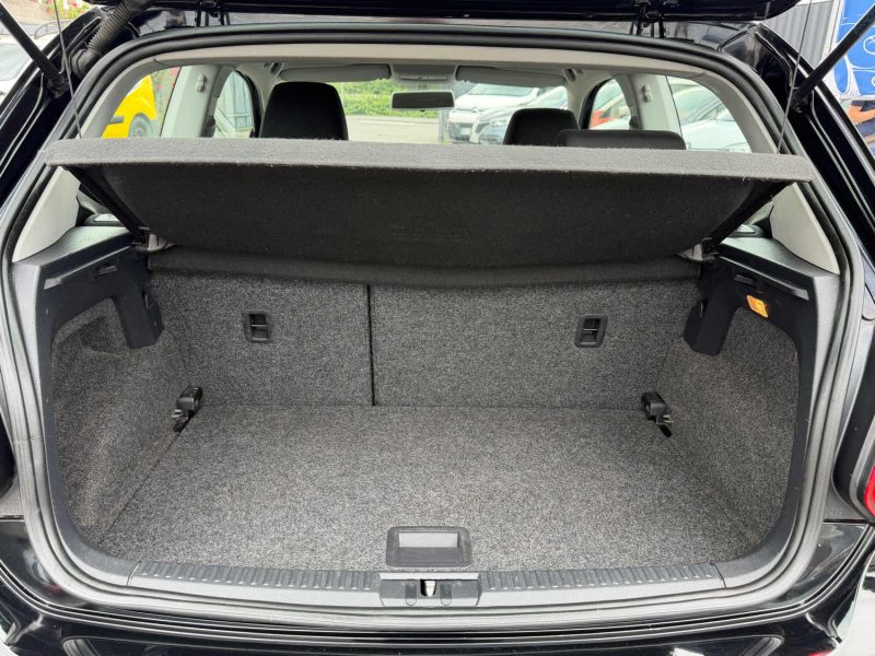 VOLKSWAGEN POLO 2014