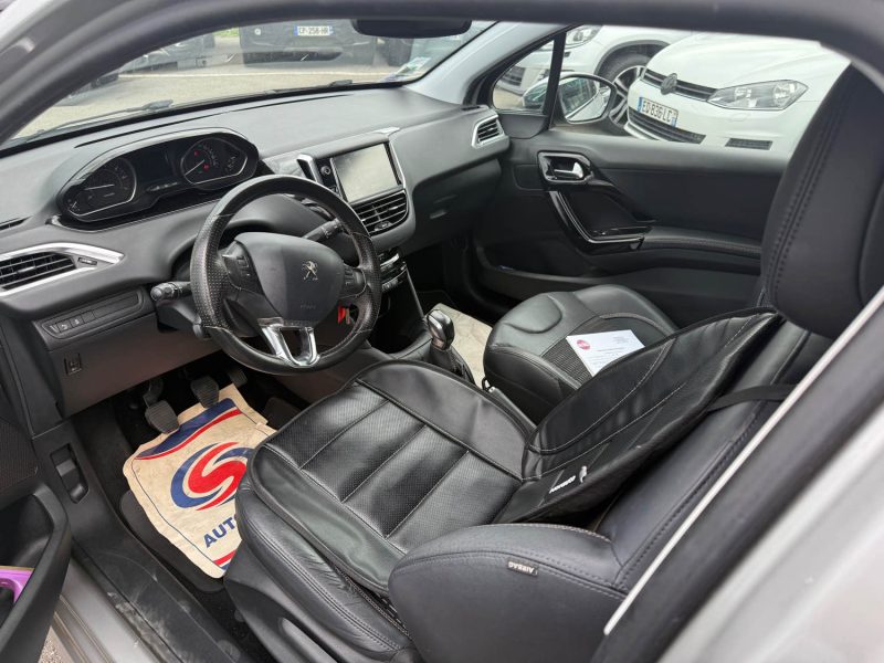 PEUGEOT 208 2014