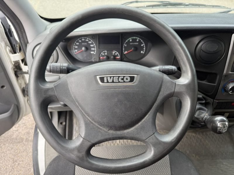 IVECO DAILY 35C13  126cv FRIGO + HAYON