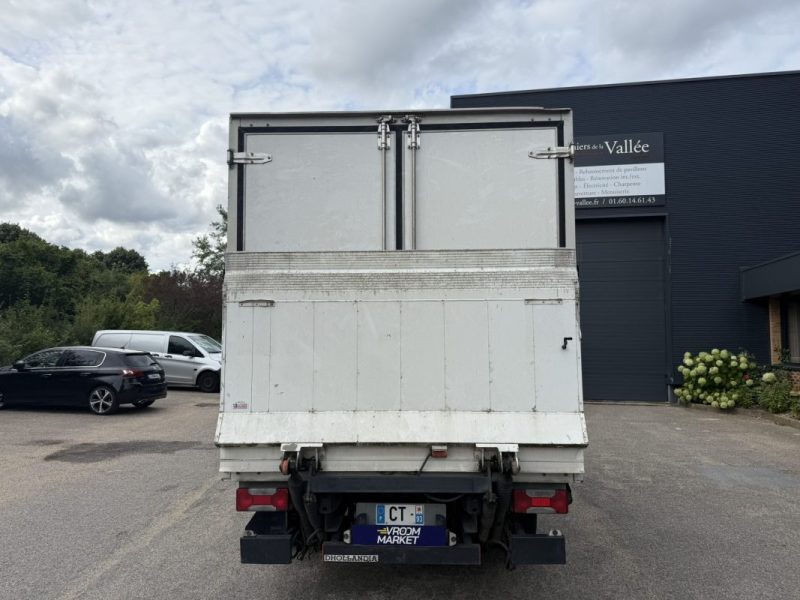 IVECO DAILY 35C13  126cv FRIGO + HAYON
